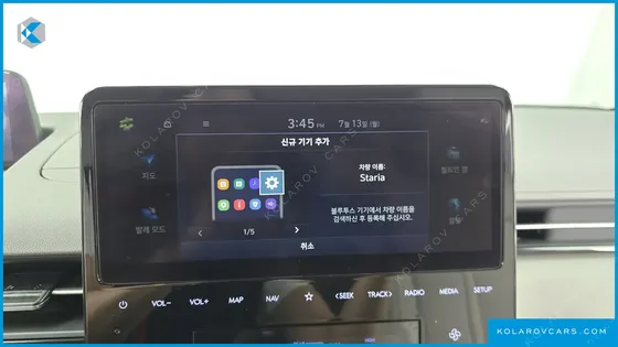 HYUNDAI STARIA 4WD LOUNGE 7-SEATER