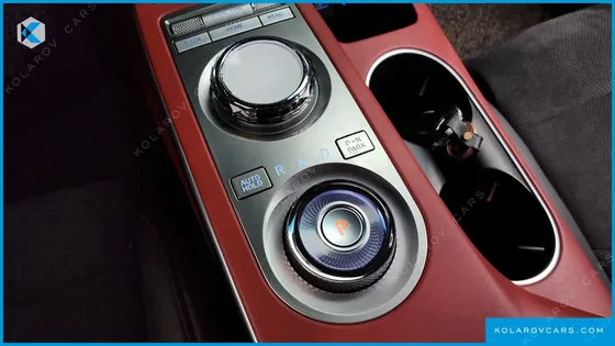 GENESIS GV70 2.5T GASOLINE 2WD