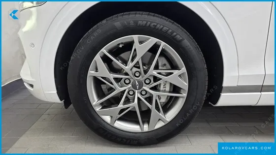 GENESIS GV70 2.5T GASOLINE 2WD