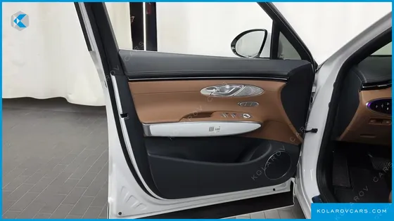 GENESIS GV70 2.5T GASOLINE 2WD