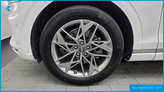 GENESIS GV70 2.5T GASOLINE 2WD