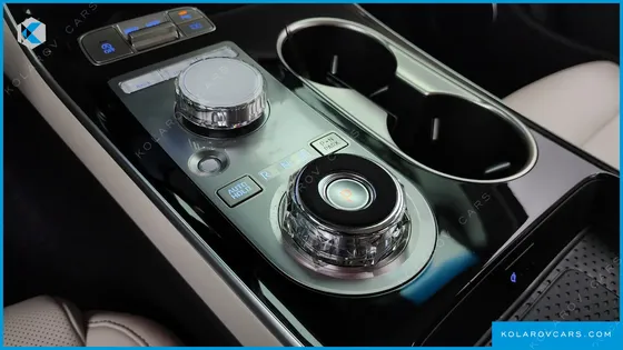 GENESIS GV70 2.5T GASOLINE 2WD