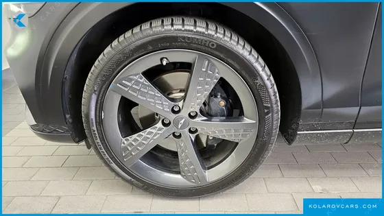 GENESIS GV70 2.5T GASOLINE 2WD