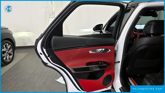GENESIS GV70 2.5T GASOLINE 2WD