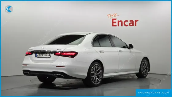 MERCEDES E-CLASS E220D 4MATIC AMG LINE