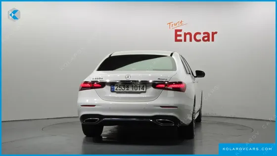 MERCEDES E-CLASS E220D 4MATIC AMG LINE