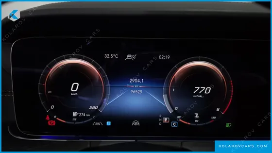 MERCEDES E-CLASS E220D 4MATIC AMG LINE
