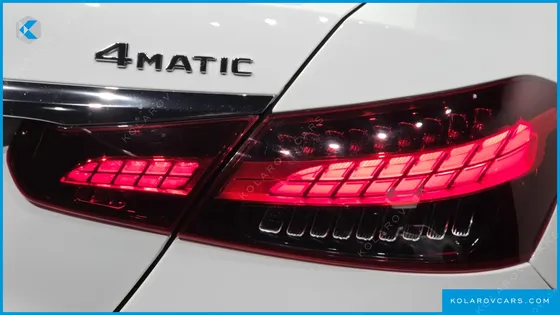 MERCEDES E-CLASS E220D 4MATIC AMG LINE