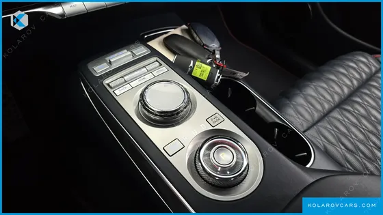 GENESIS GV70 2.5T GASOLINE 2WD