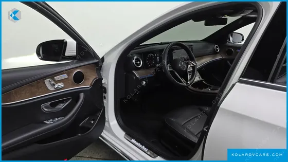MERCEDES E-CLASS E250 EXCLUSIVE