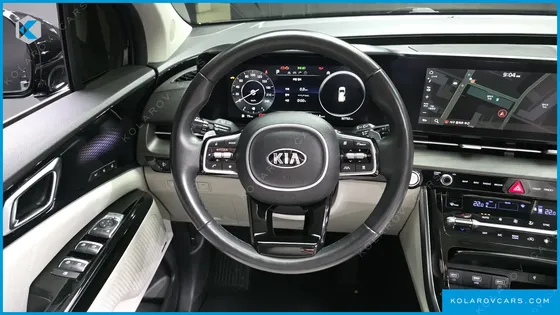 KIA CARNIVAL 9-SEATER SIGNATURE