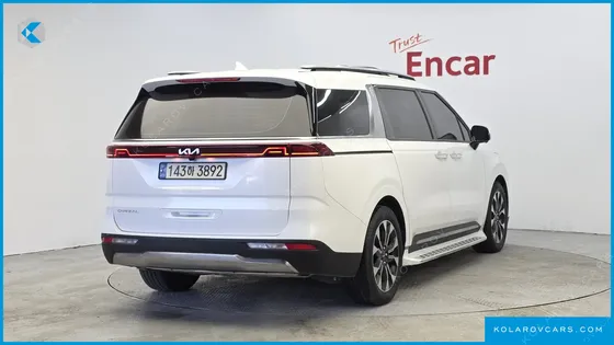 KIA CARNIVAL 9-SEATER NOBLESSE