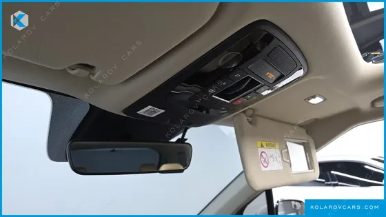 KIA CARNIVAL 9-SEATER NOBLESSE