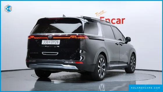 KIA CARNIVAL 9-SEATER SIGNATURE
