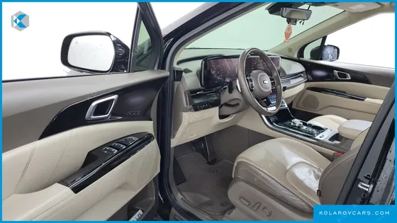 KIA CARNIVAL 9-SEATER SIGNATURE