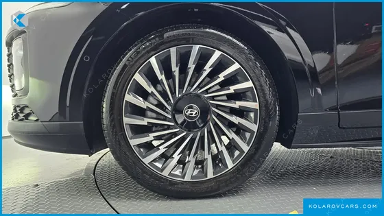 HYUNDAI GRANDEUR 2,5 GASOLINE 2WD