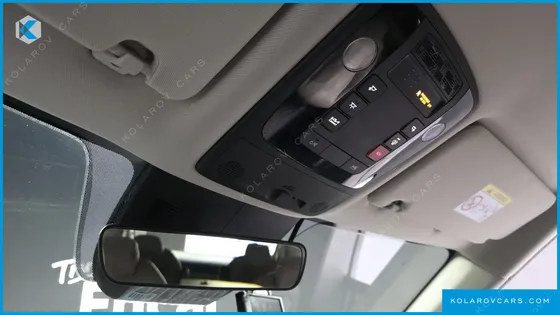 KIA CARNIVAL 9-SEATER PRESTIGE
