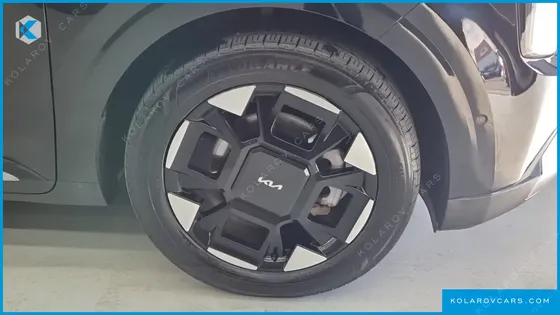 KIA CARNIVAL HEV 9SEATER NOBLESS