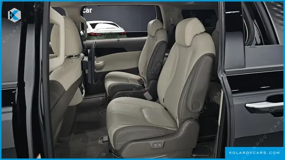 KIA CARNIVAL GASOLINE 9-SEATER GRAVITY