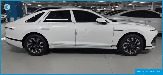 HYUNDAI GRANDEUR PREMIUM