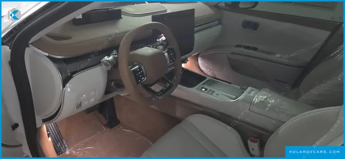 HYUNDAI GRANDEUR PREMIUM