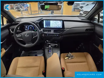 LEXUS UX 2.0 2WD