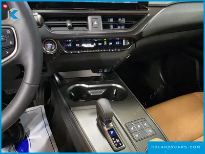 LEXUS UX 2.0 2WD