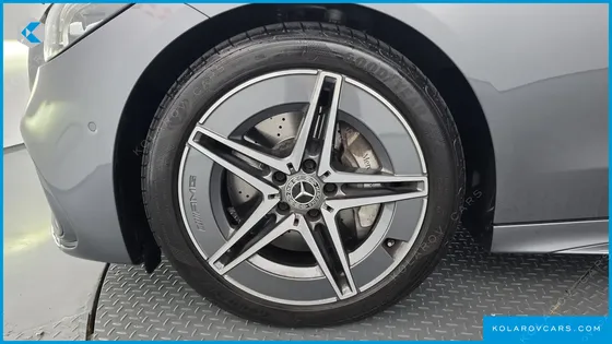 MERCEDES C-CLASS C200 AMG LINE