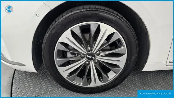 KIA K8 SIGNATURE SPECIAL