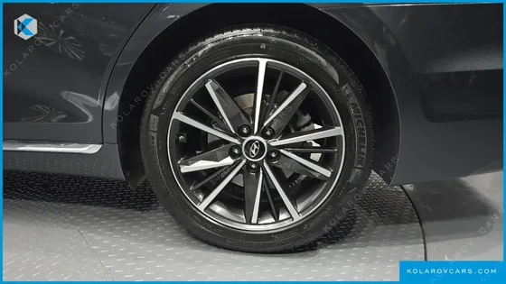 HYUNDAI GRANDEUR 2.5