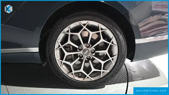 GENESIS G80 GASOLINE 2.5 TURBO 2WD