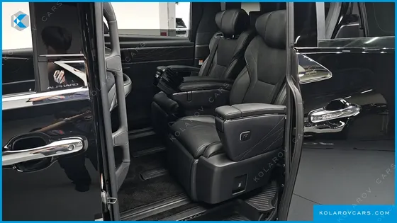 TOYOTA ALPHARD 2.5 HEV EXECUTIVE AWD