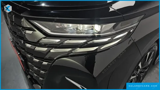 TOYOTA ALPHARD 2.5 HEV EXECUTIVE AWD
