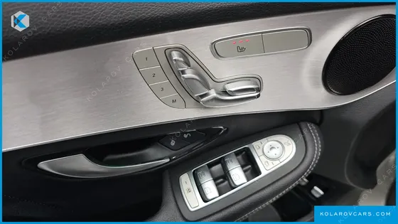 MERCEDES C-CLASS C300E 4MATIC AMG LINE