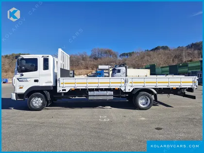 HYUNDAI MEGA TRUCK GOLD