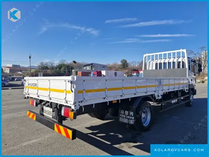 HYUNDAI MEGA TRUCK GOLD