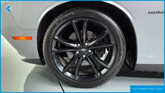 DODGE CHALLENGER 5.7