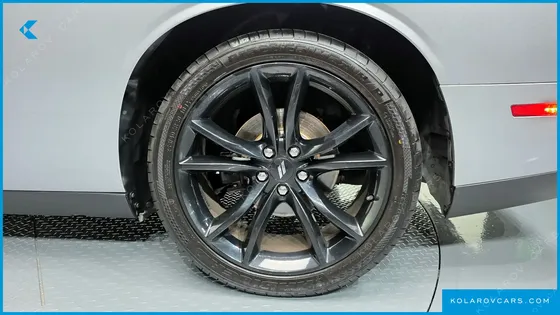 DODGE CHALLENGER 5.7