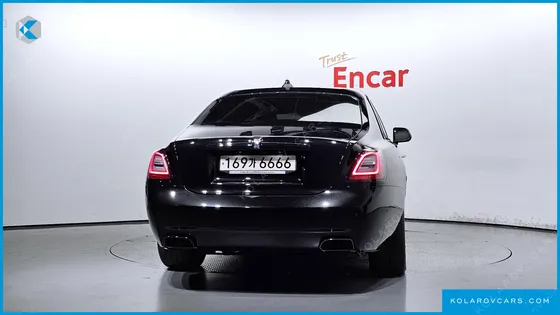 ROLLS ROYCE GHOST 6.7 V12 BLACK BADGE