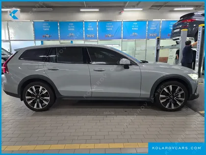 VOLVO V60 B5 ULTIMATE AWD