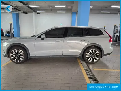 VOLVO V60 B5 ULTIMATE AWD