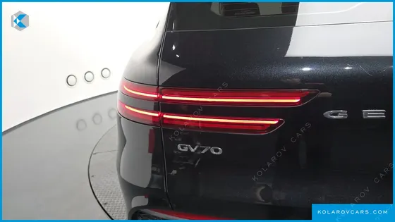 GENESIS GV70 2.5T GASOLINE 2WD