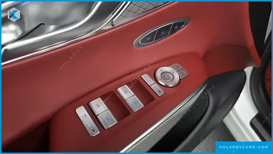GENESIS GV70 2.5T GASOLINE 2WD
