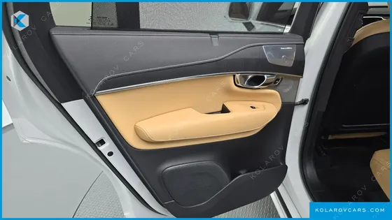 VOLVO XC90 T8 ULTIMATE BRIGHT HYBRID