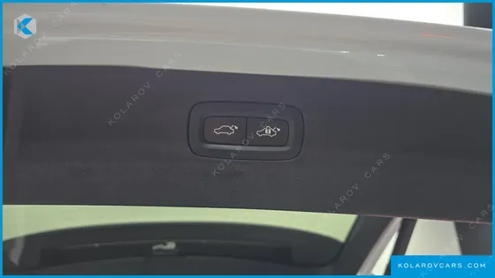 VOLVO XC90 T8 ULTIMATE BRIGHT HYBRID