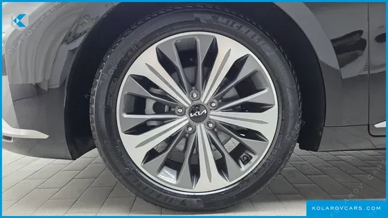 KIA K8 SIGNATURE SPECIAL
