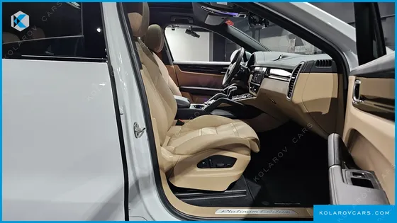 PORSCHE CAYENNE 3.0 COUPE PLATINUM EDITION