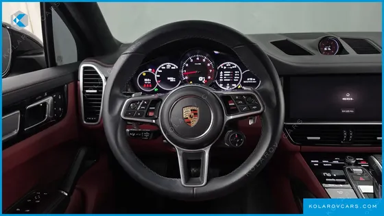PORSCHE CAYENNE 3.0 COUPE PLATINUM EDITION