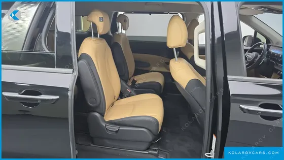 KIA CARNIVAL GASOLINE 9-SEATER NOBLESSE