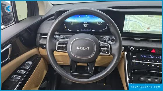KIA CARNIVAL GASOLINE 9-SEATER NOBLESSE